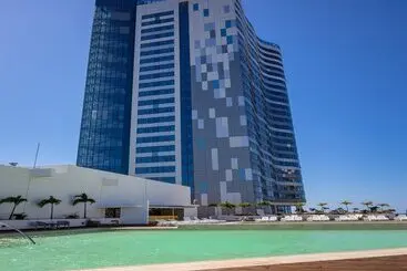 هتل Gran Muthu Habana Tower