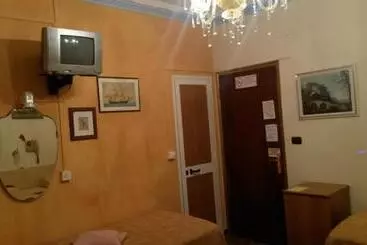 ベッドアンドブレックファースト Albergo Solana