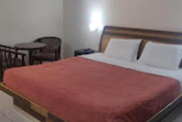 هتل Akshaya Palace Inn