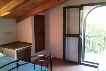 住宿加早餐 Feudo Di Plutino