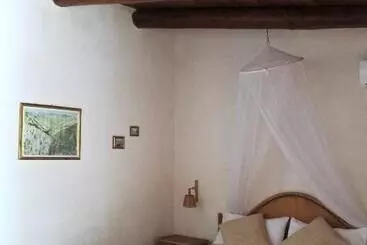 Bed and Breakfast La Petrusa