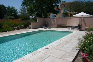 צימר Le Mas Saint Jacques