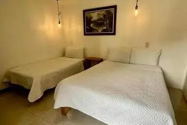 Freddy`s Place B&b