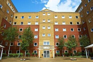 Hostel Great Dover Street Apartments