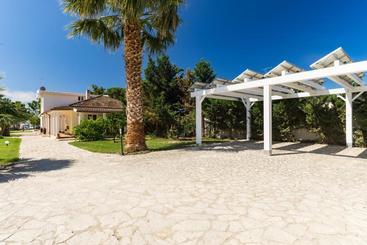 관광객 아파트 Casa Vacanze Caravelle