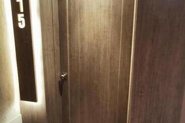 هتل Green Plaza Inn    Business &families Only