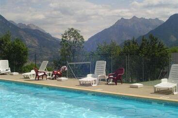 هتل Auberge Du Rochasson