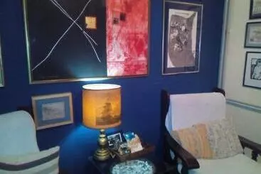 تختخواب و صبحانه Art Home