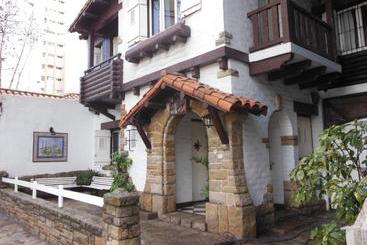 Puerto Nómade Hostel Internacional