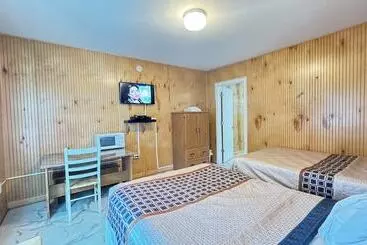 Motelli Boardwalk Sand & Surf Beach Hotel Oceanfront