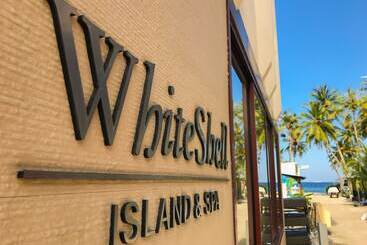 Whiteshell Island Hotel & Spa