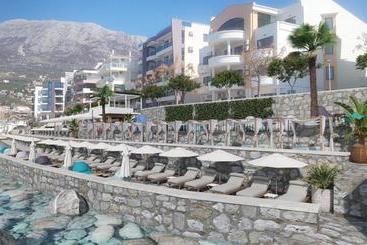 هتل Apartmani Zara