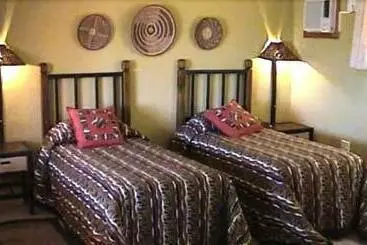 Hotelli Sand Forest Lodge