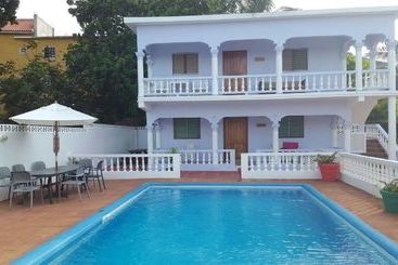 ビラホテル Tamarind Studio Apartment