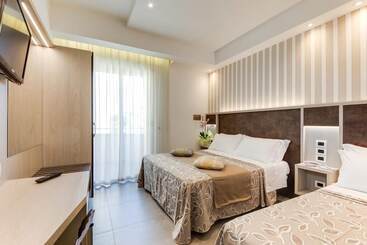 فندق Cavour Cesenatico