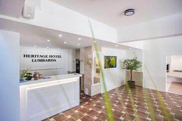 ホテル Lumbarda