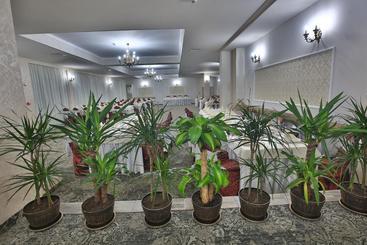 فندق Raxand Residence