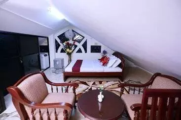 استراحتگاه Novem Inn Sylhet
