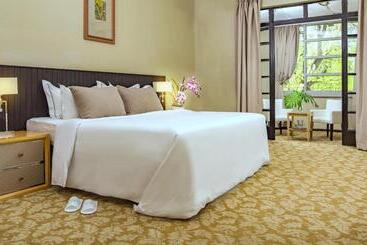 בית מלון כפרי Heritage By Serendib