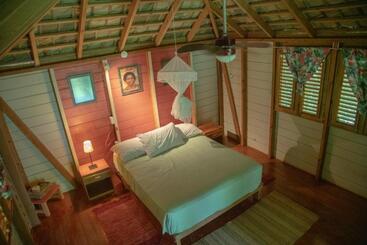 تختخواب و صبحانه Aventura Rincon Ecolodge