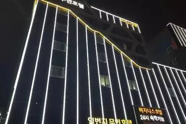 Hotelli Hanam 1st Business