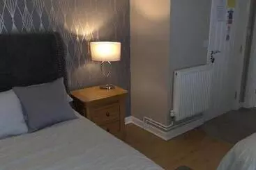 Aamiaismajoitus (B&B) Anchor House