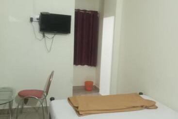 ホテル Avanti Inn