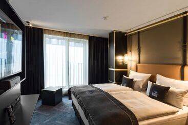 Hotel Holiday Inn The Niu, Cobbles Essen, An Ihg