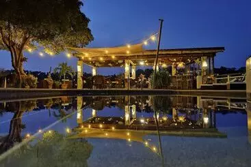 Edgewater Dive & Spa Resort