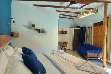 هاستل Bikini Hotel & Pool