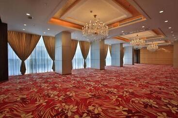 Swiss Belhotel Blulane