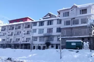 Adb Rooms Hotel Patnitop