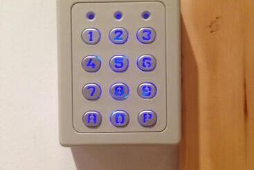 הוסטל Pensión Herradores