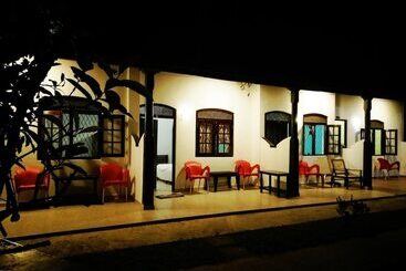 Bed and Breakfast Sonri Villa