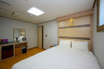Daeyoung Hotel Myeongdong