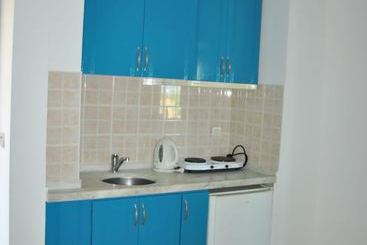 ホテル Adora Apart