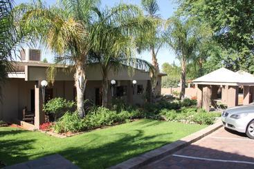 בית מלון כפרי Allianto Boutique