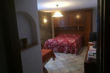 Bed and Breakfast Affittacamere L'abri