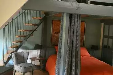 Aamiaismajoitus (B&B) Chambres D Hôtes Le Petit Sully