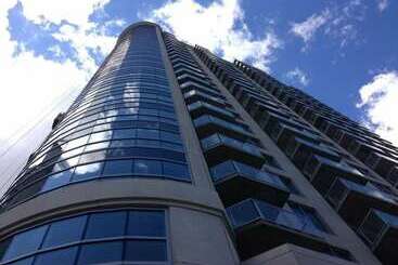 דירות לתיירים Byward Luxury Suites