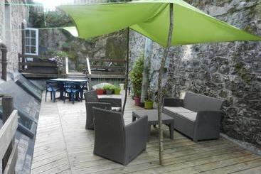 هتل Auberge De La Tradition