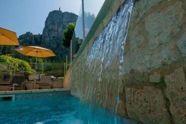 ホテル Nouvel Hôtel Du Commerce