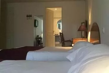 Hotelli Nouvel Hôtel Du Commerce