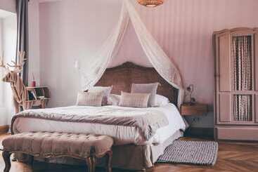 פנסיון La Ferme D Armenon