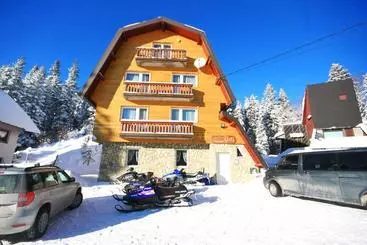 تختخواب و صبحانه Guesthouse Yeti