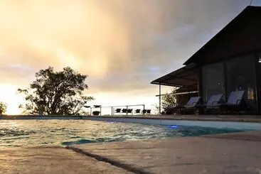 Hotel Aloegrove Safari Lodge