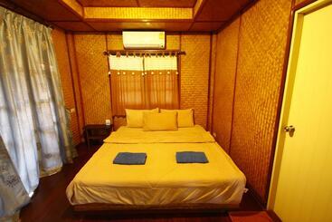 هتل Koh Kood Neverland Beach Resort