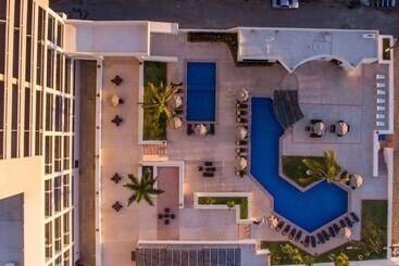 فندق Ocean View Beach