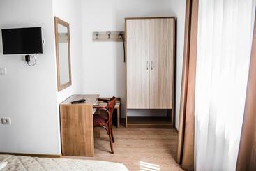 پانسیون Martin