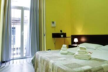 تختخواب و صبحانه Chiaia Relax